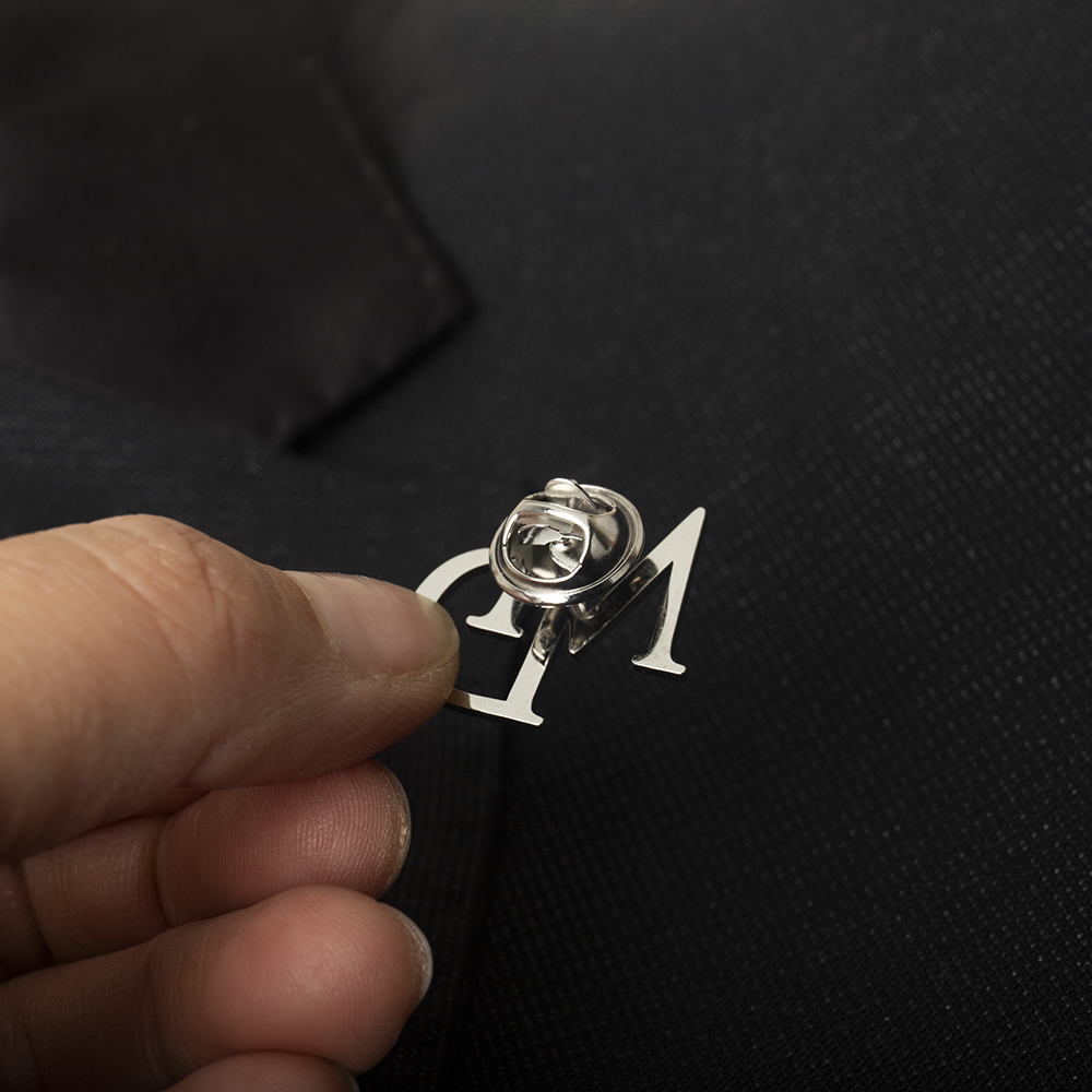 Tangula Custom Initials Brooch - Men'S Grooming & Health Made Simple ulasan dan harga